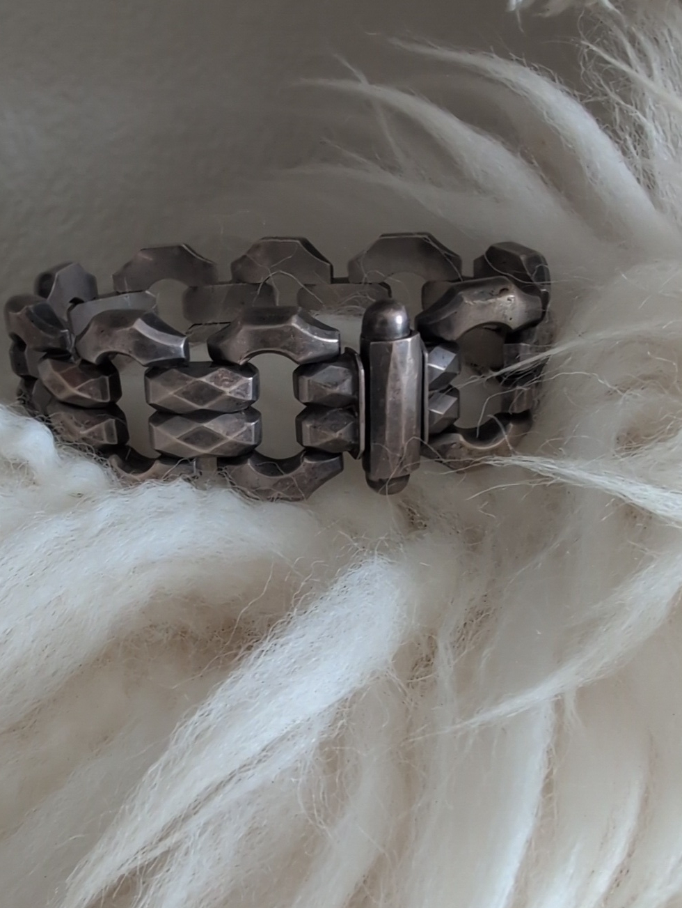 Antique Link Bracelet - Stylish Oxidized Silver